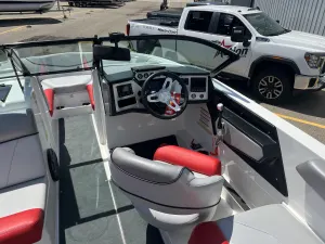 2019-mastercraft-nxt22-140962-image9