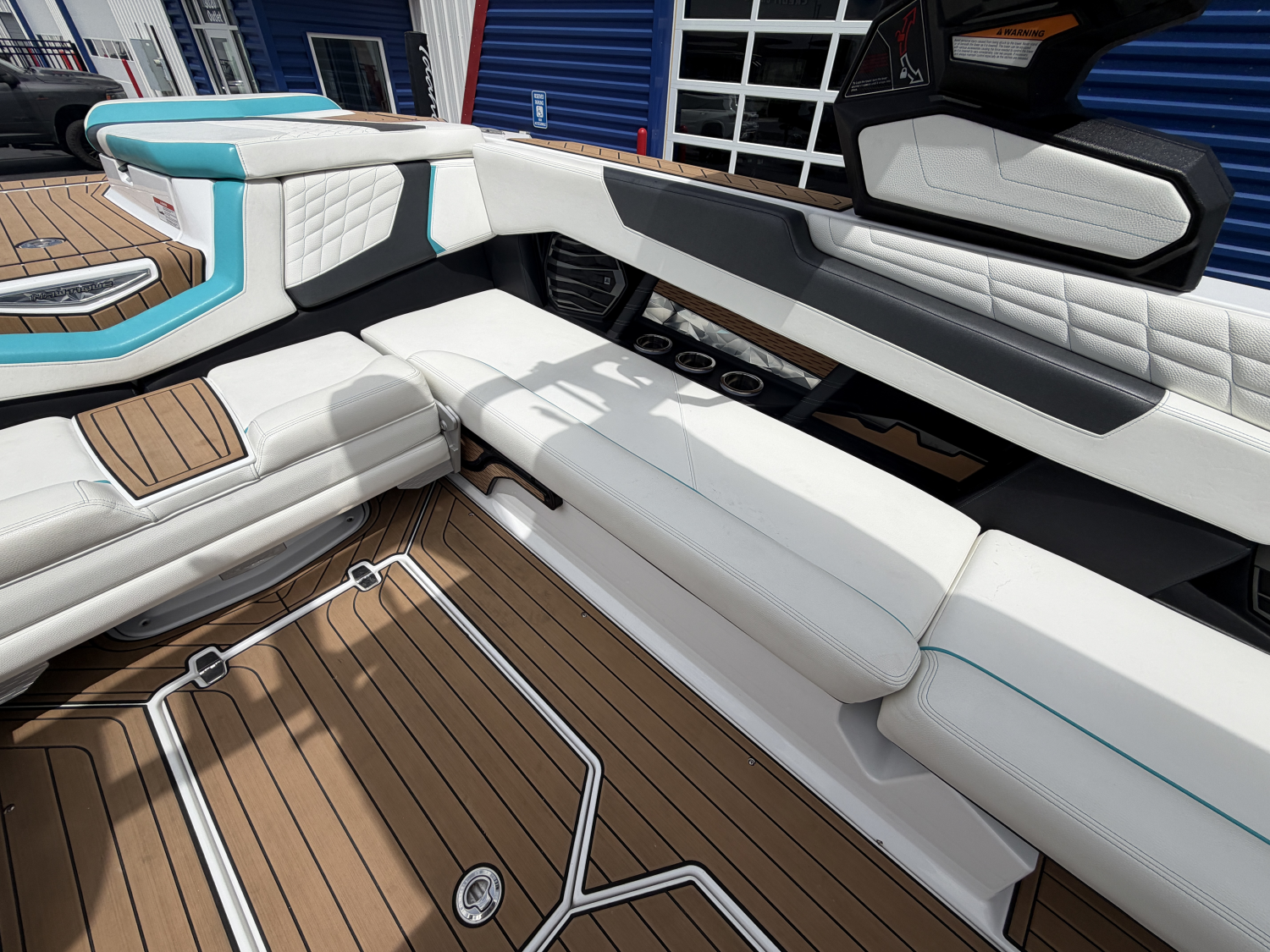 2022 Nautique G25