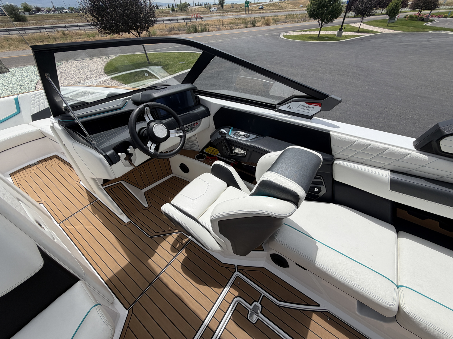 2022 Nautique G25