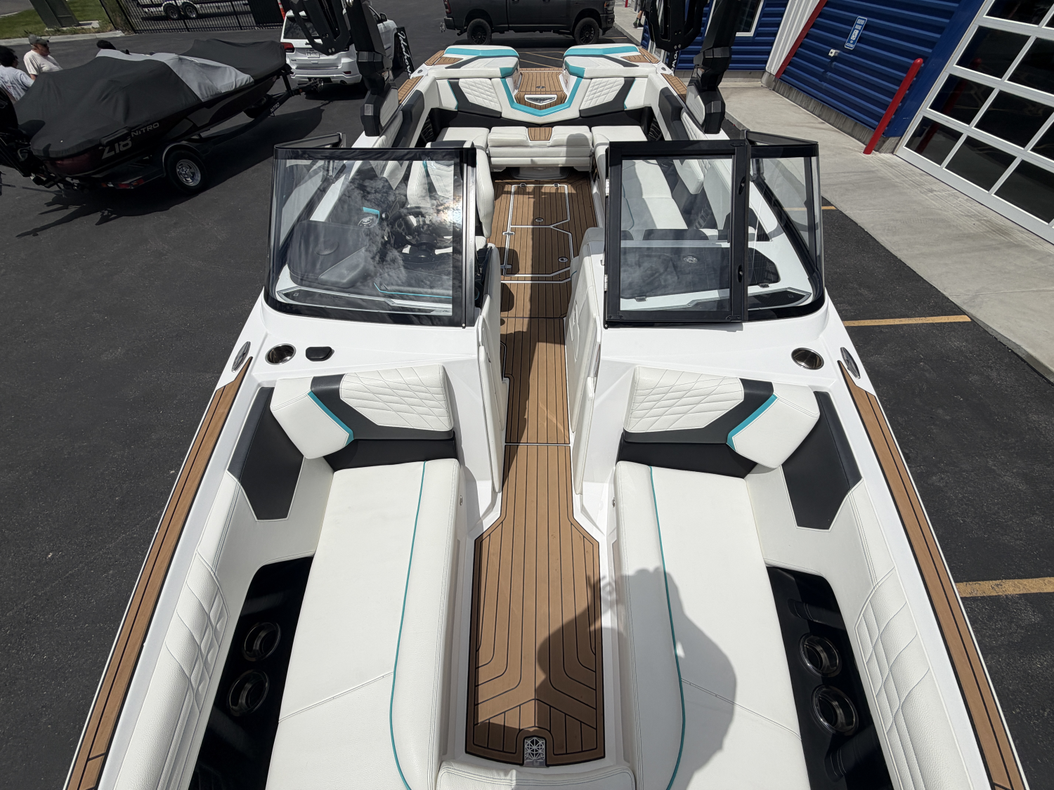2022 Nautique G25
