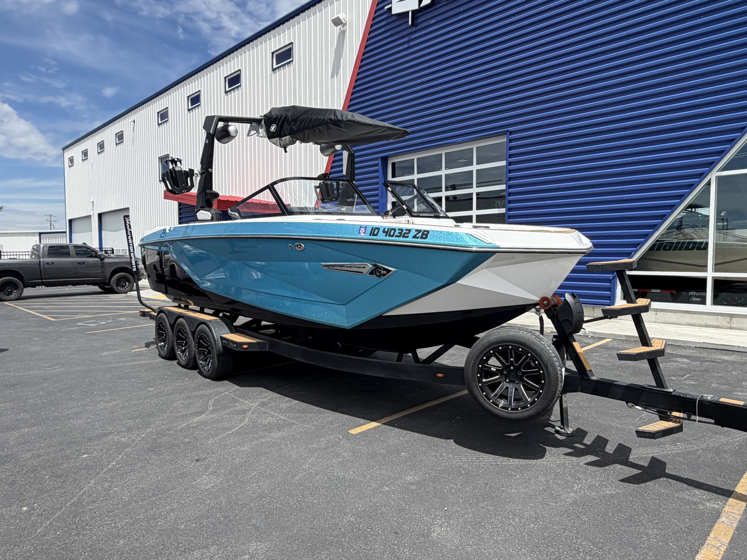 2022 Nautique G25