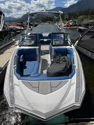2023-supra-sl-140999-image3.webp