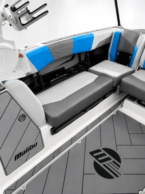 2022-malibu-wakesetter-25-lsv-141018-image1.webp