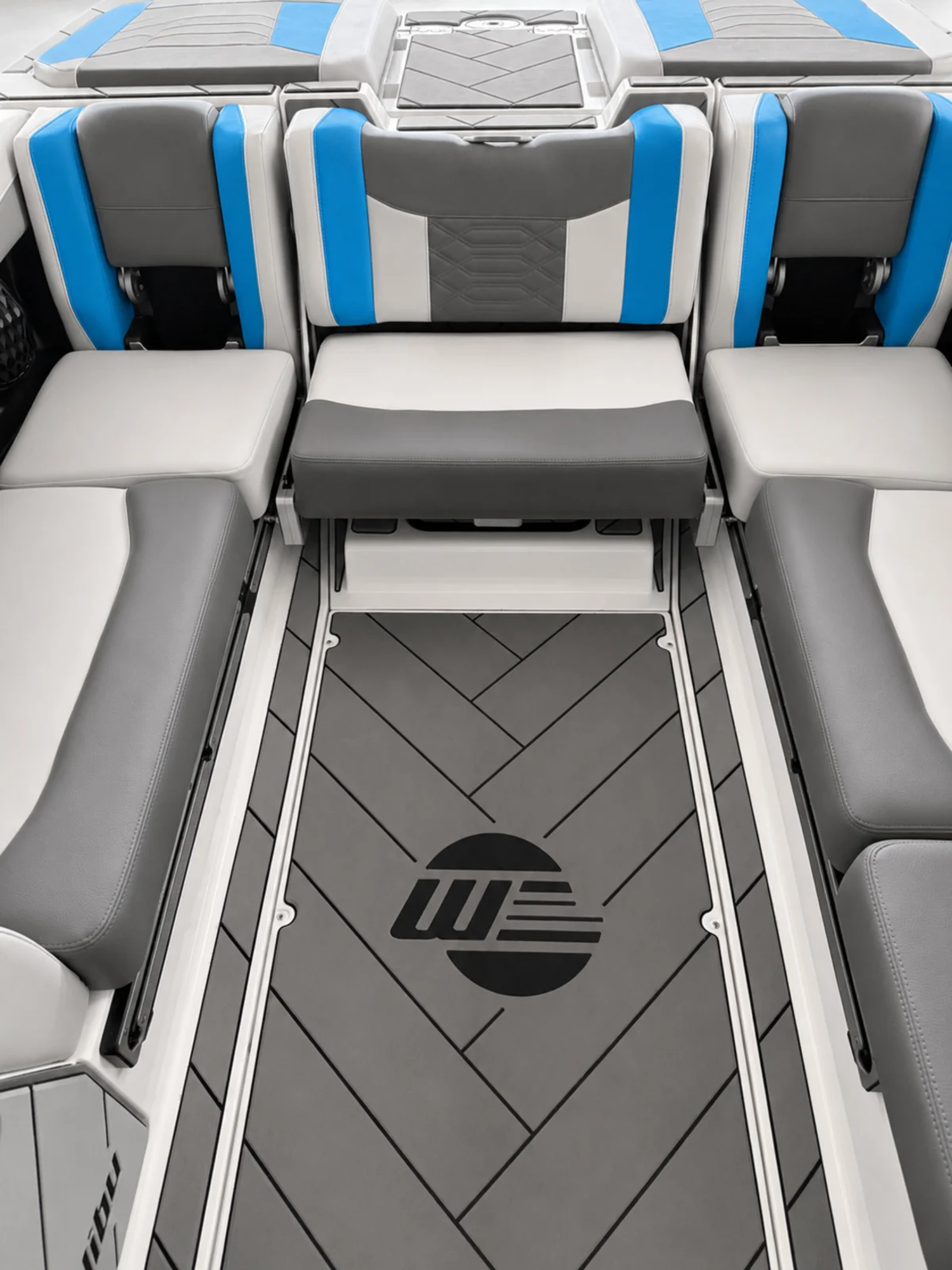 2022 Malibu 25 LSV with only 50 Hours