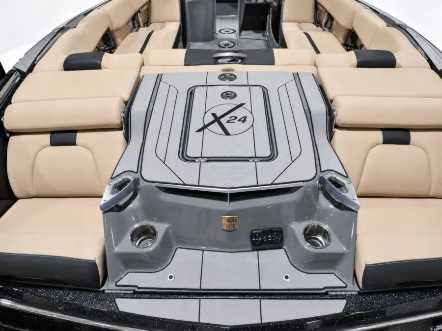2022-mastercraft-x24-141026-image10.webp