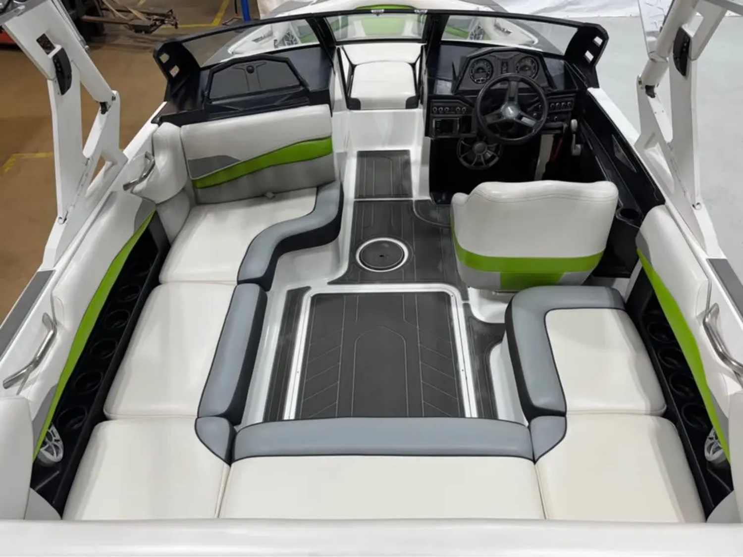 2016 Axis Boats A20 only 353 hours
