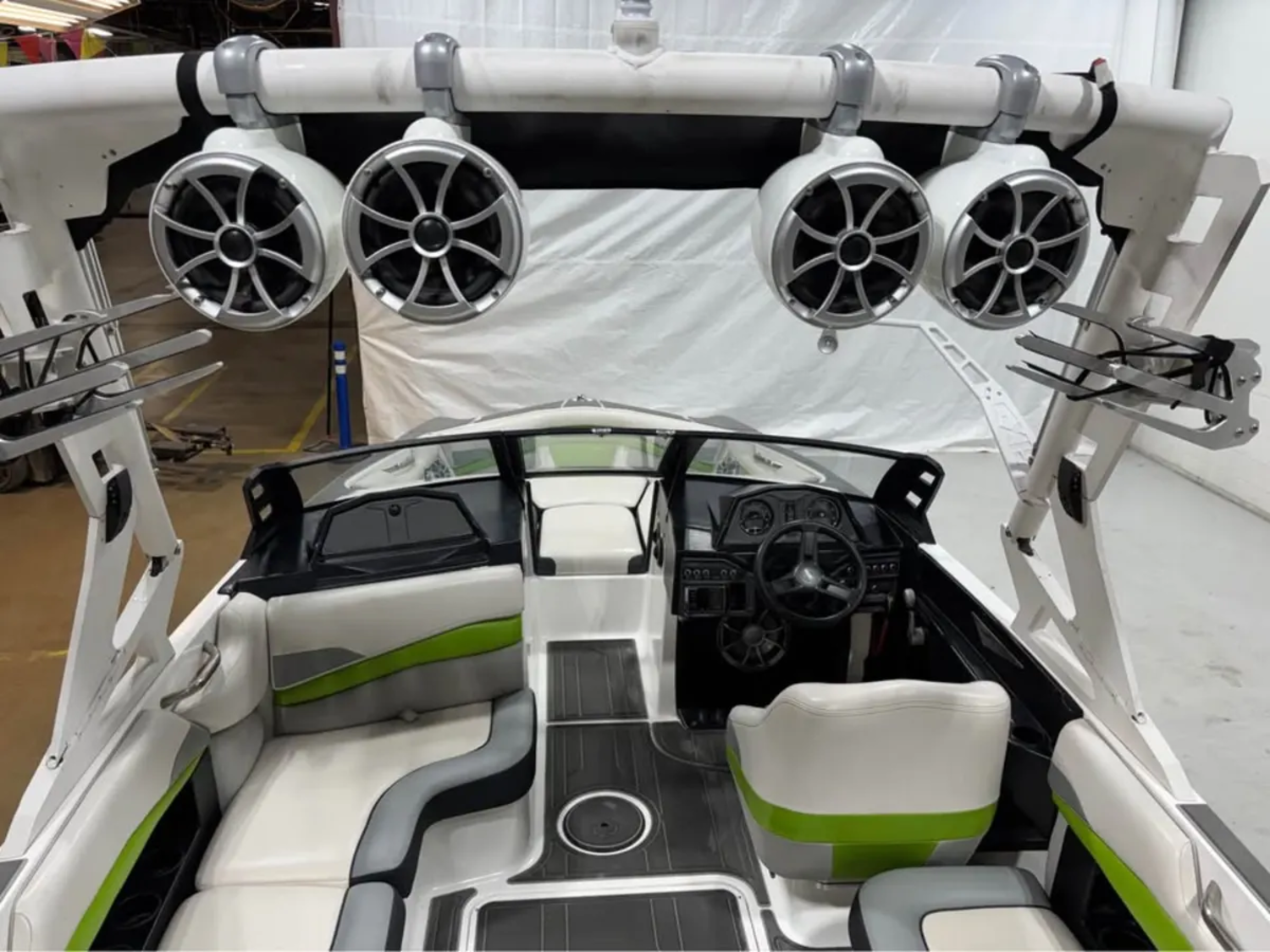 2016 Axis Boats A20 only 353 hours