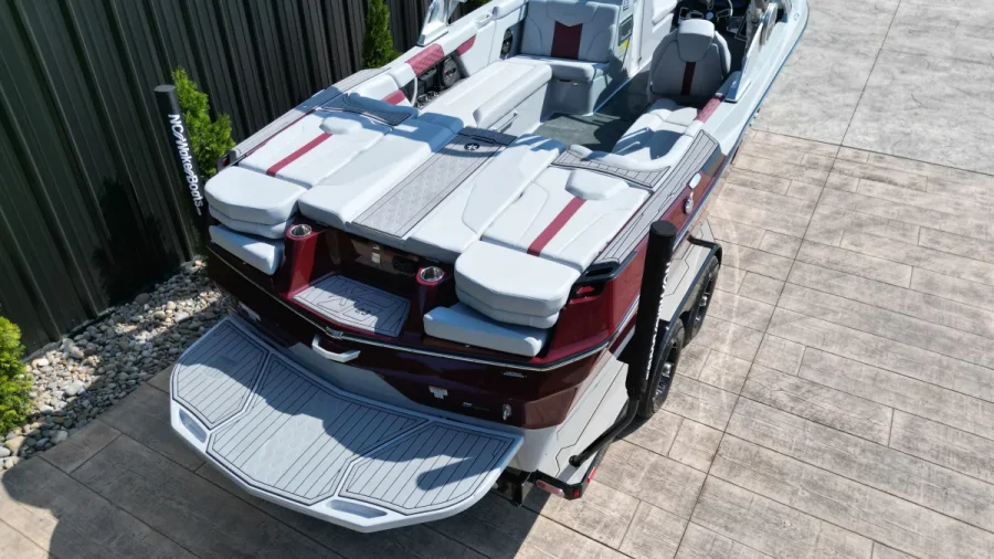2023-mastercraft-xt23-141100-image12.webp