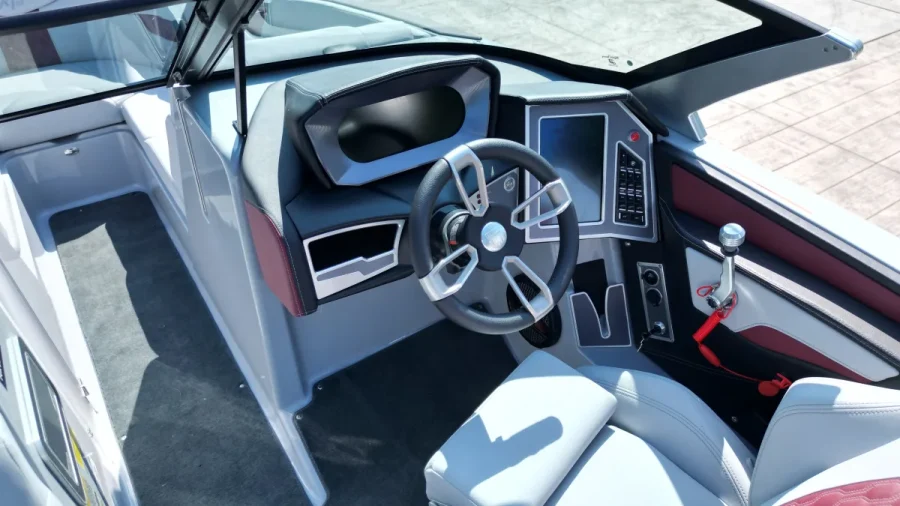 2023-mastercraft-xt23-141100-image3.webp