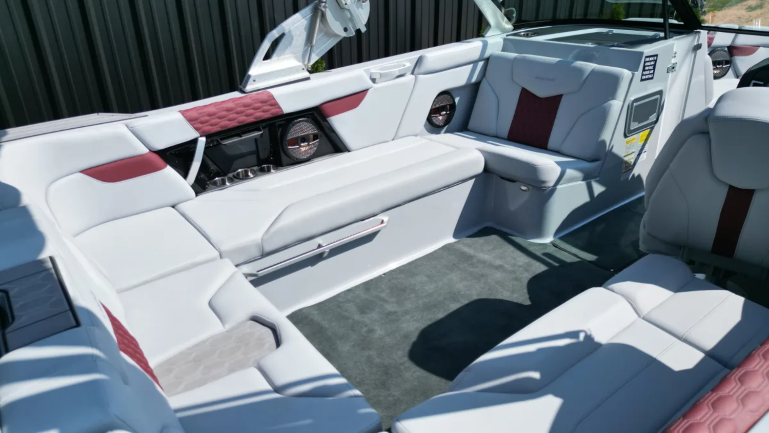 2023 Mastercraft XT23