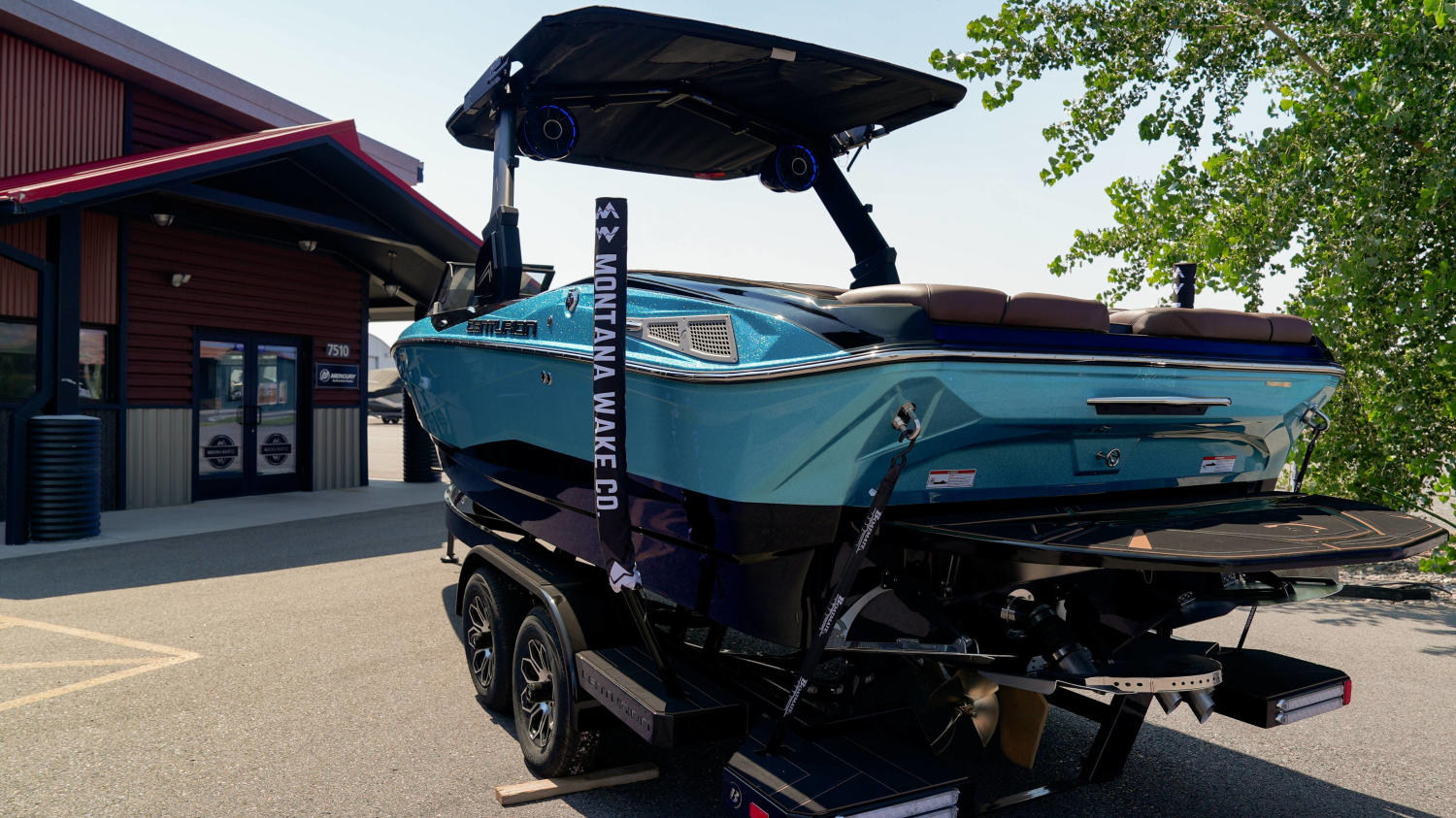 2027 Centurion NV233