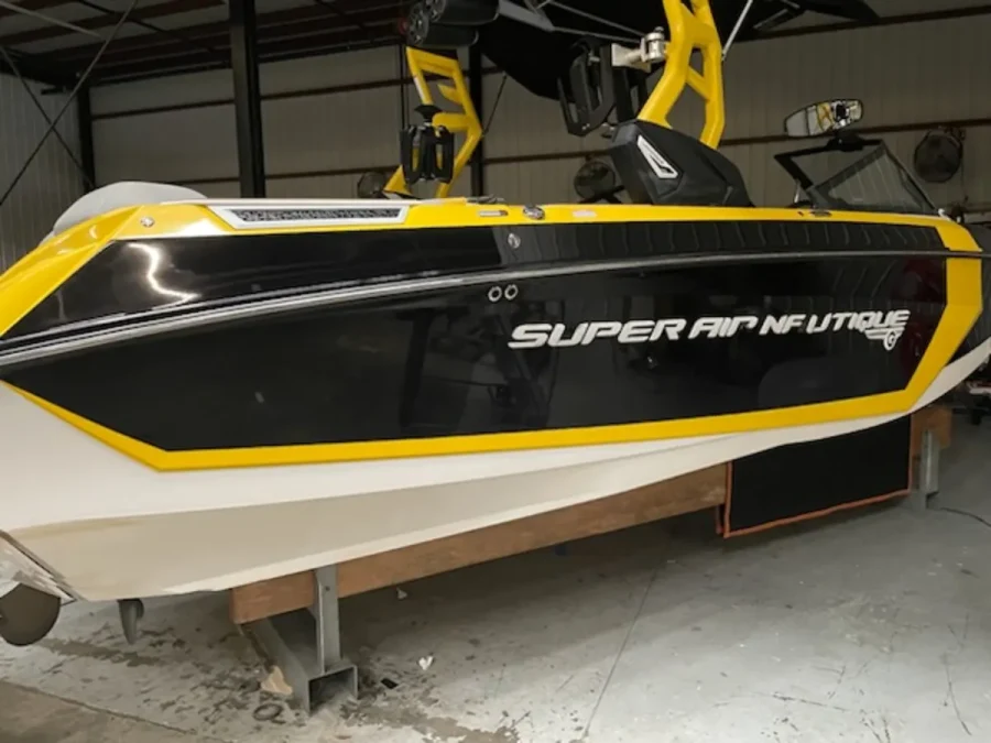 2020-nautique-g23-141115-image4.webp