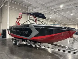 2016-nautique-g23-141117-image1.webp