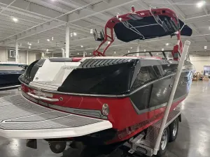 2016-nautique-g23-141117-image4.webp