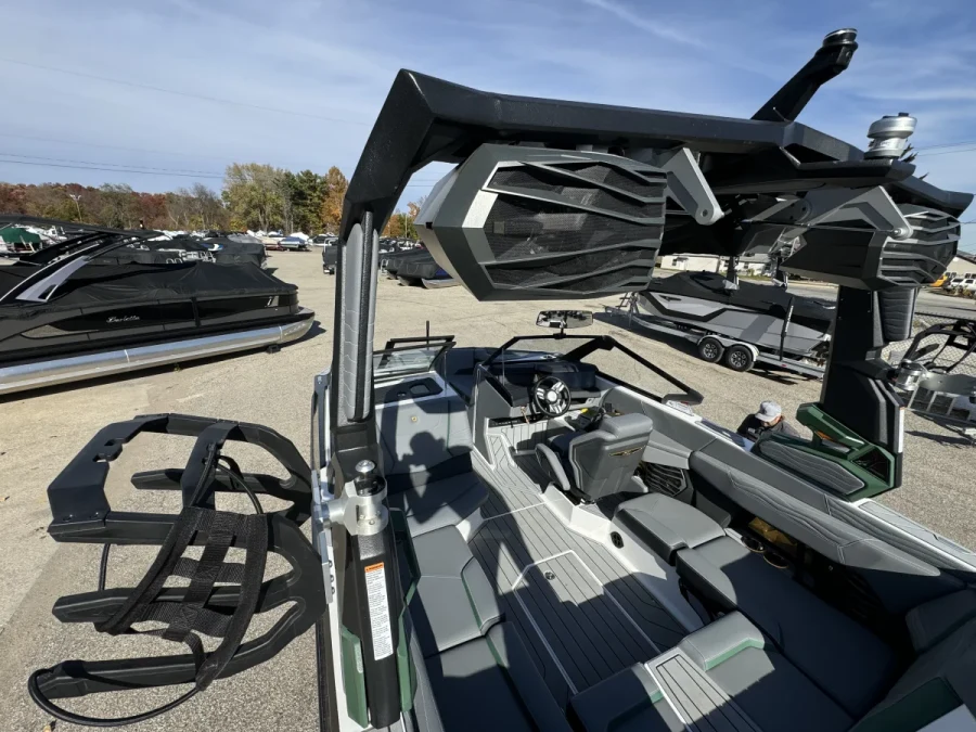 2025-nautique-g21-141119-image5.webp