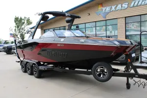 2026-malibu-wakesetter-24-mxz-141123-image1.webp