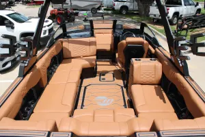 2026-malibu-wakesetter-24-mxz-141123-image10.webp