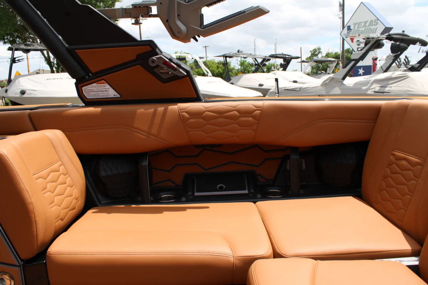 2026 Malibu 24 MXZ