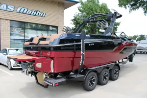 2026-malibu-wakesetter-24-mxz-141123-image6.webp