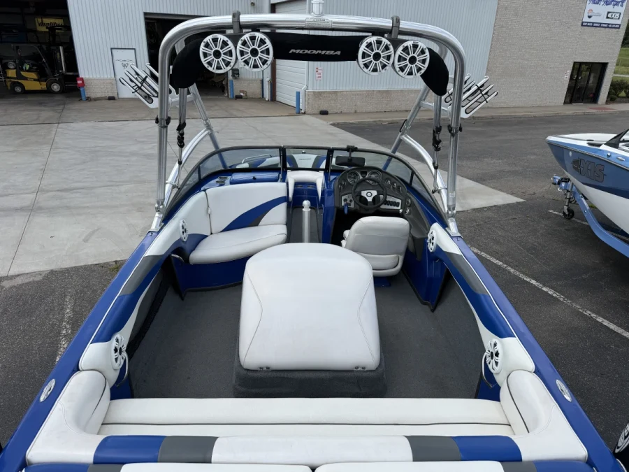 2009-moomba-mobius-141134-image8.webp