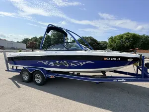 2002-malibu-wakesetter-xti-141137-image16.webp