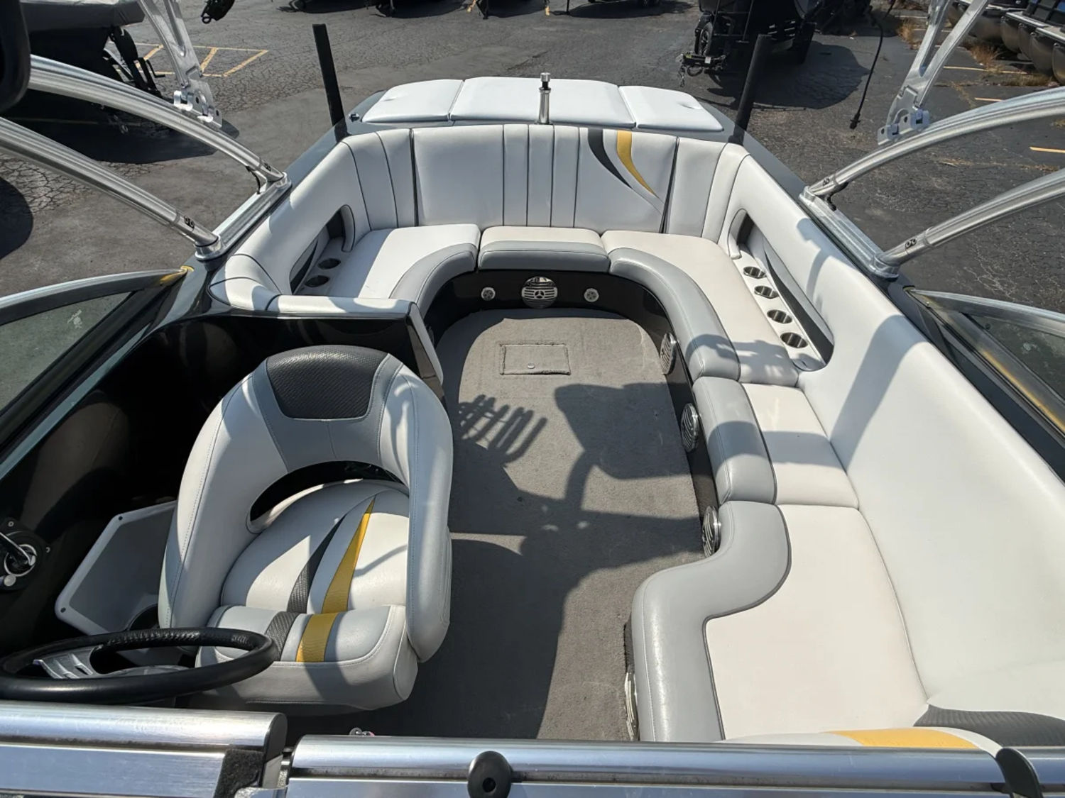 2008 MB B52 V23