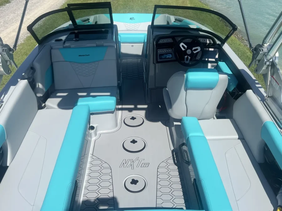2026-mastercraft-nxt22-141159-image6.webp