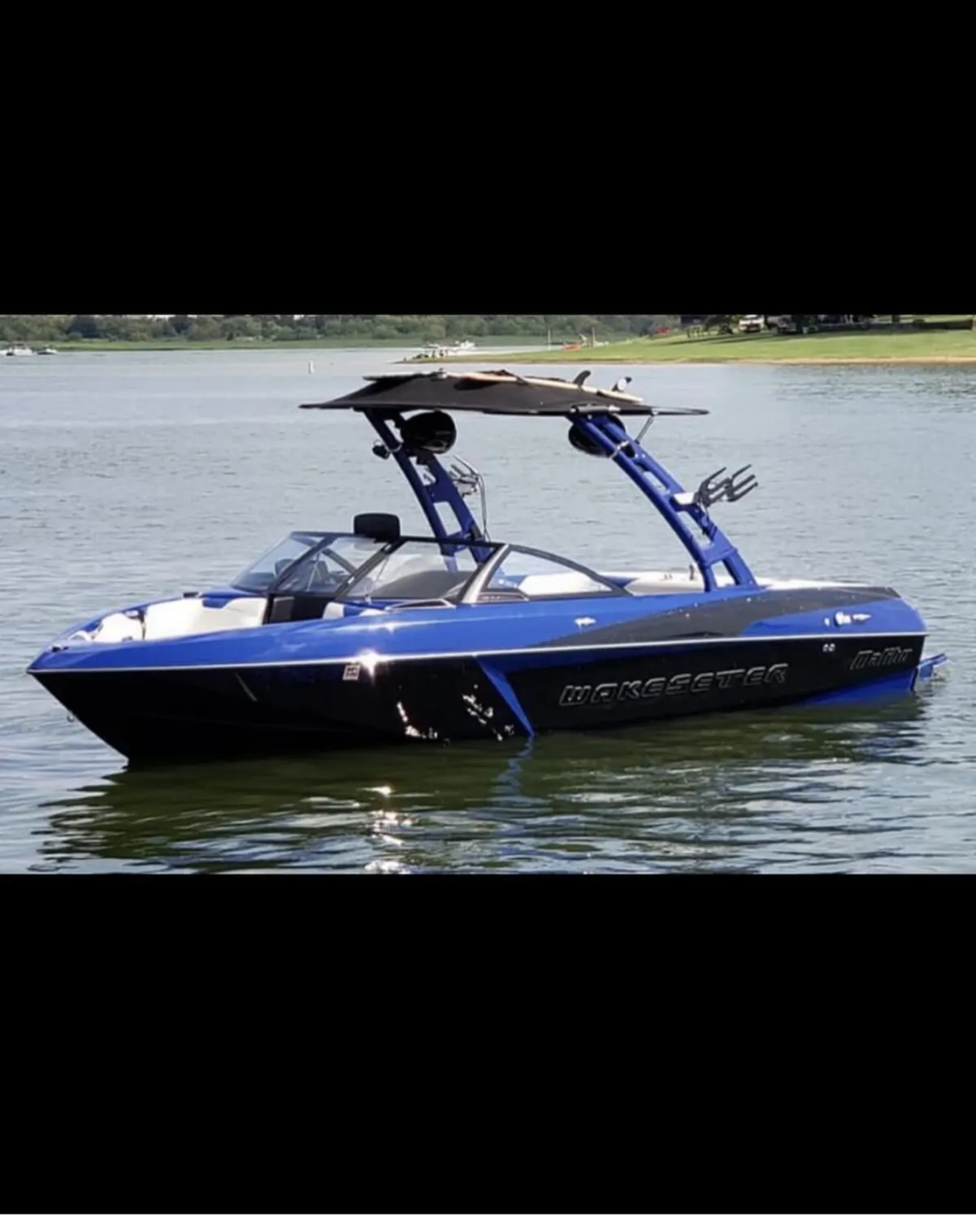 2016 Malibu Boats Wakesetter VLX