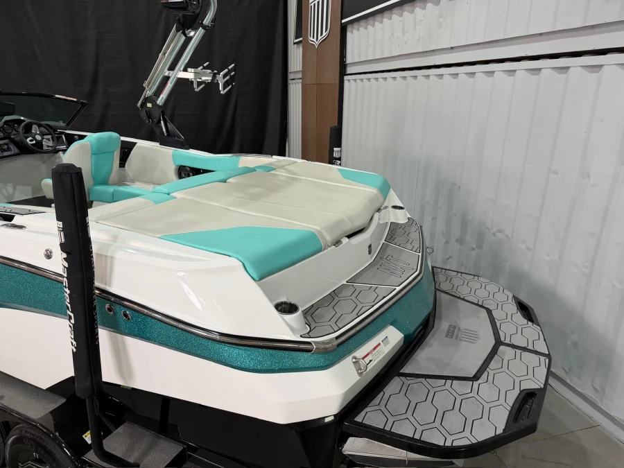 2020-mastercraft-nxt22-141181-image5