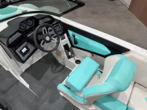 2020-mastercraft-nxt22-141181-image9