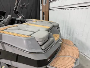 2022-mastercraft-xt22-141182-image18