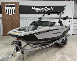 2022-mastercraft-xt22-141182-image1