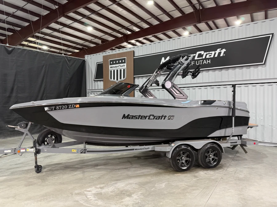 2022-mastercraft-xt22-141182-image2