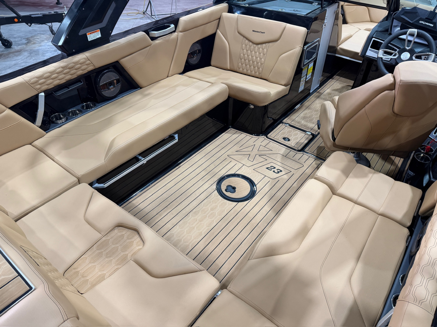 2023 MASTERCRAFT XT23