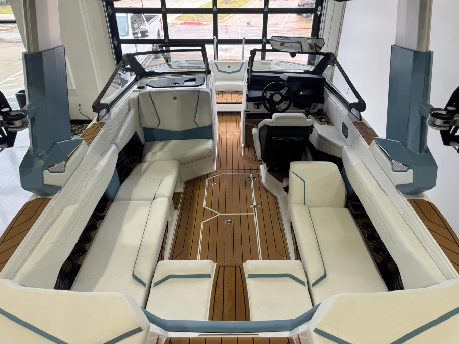 2027-nautique-g23-141185-image13