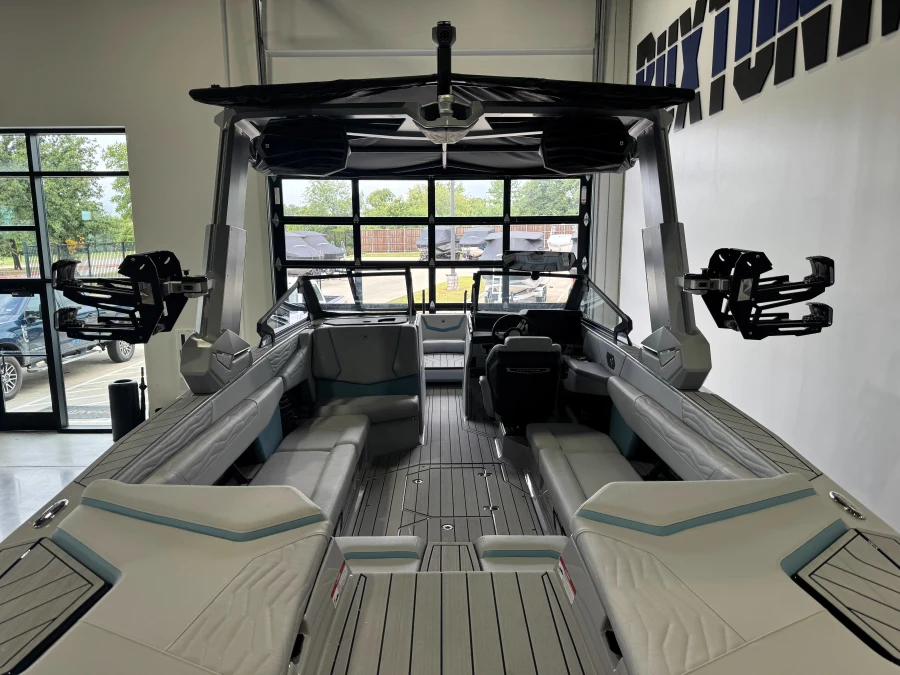 2027-nautique-g25-141186-image10