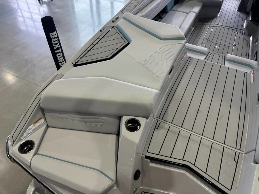2027-nautique-g25-141186-image13