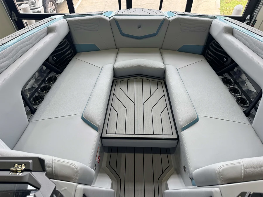 2027-nautique-g25-141186-image18