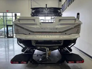 2027-nautique-g25-141186-image6