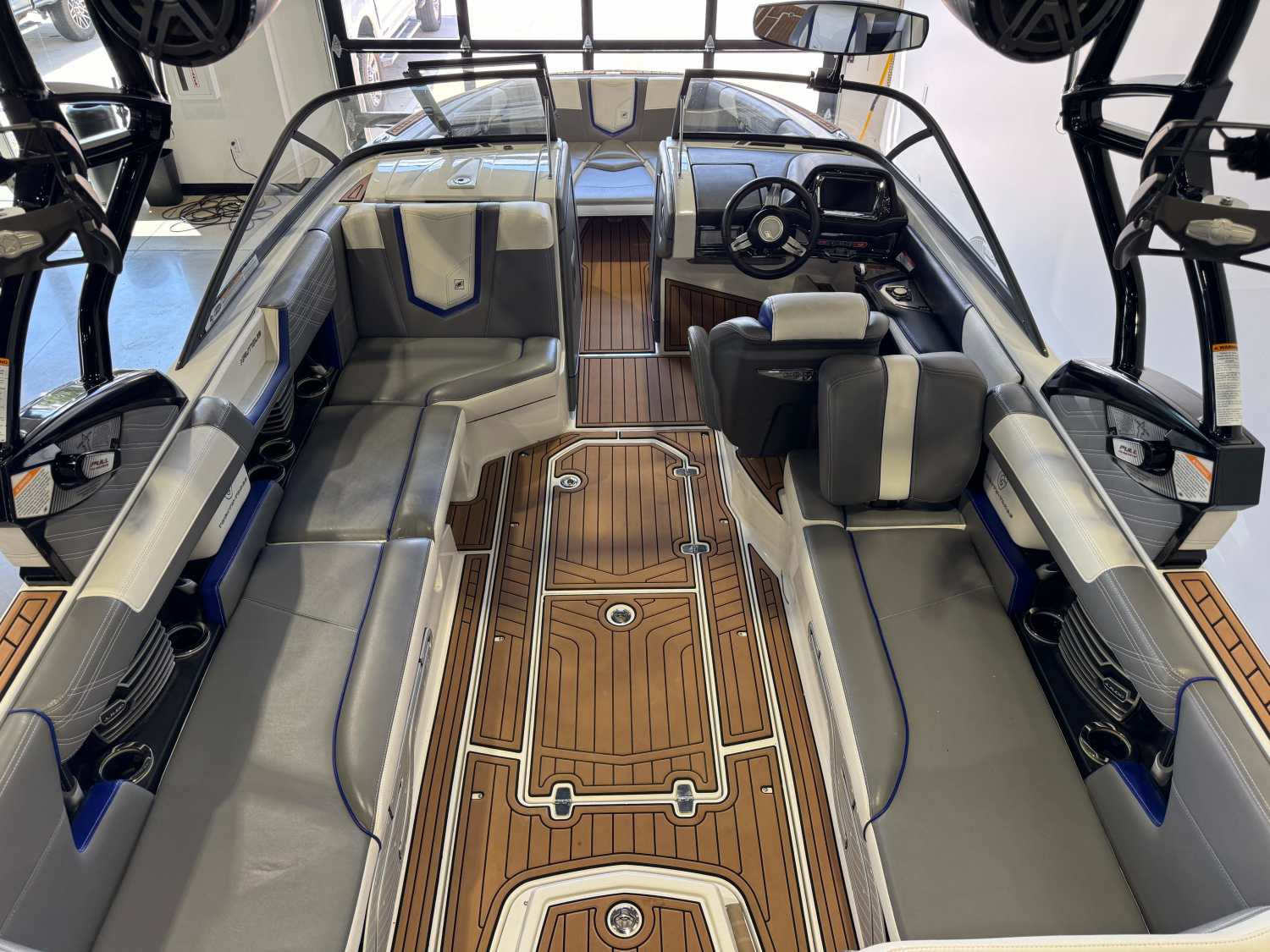 2016 Nautique Super Air Nautique G23