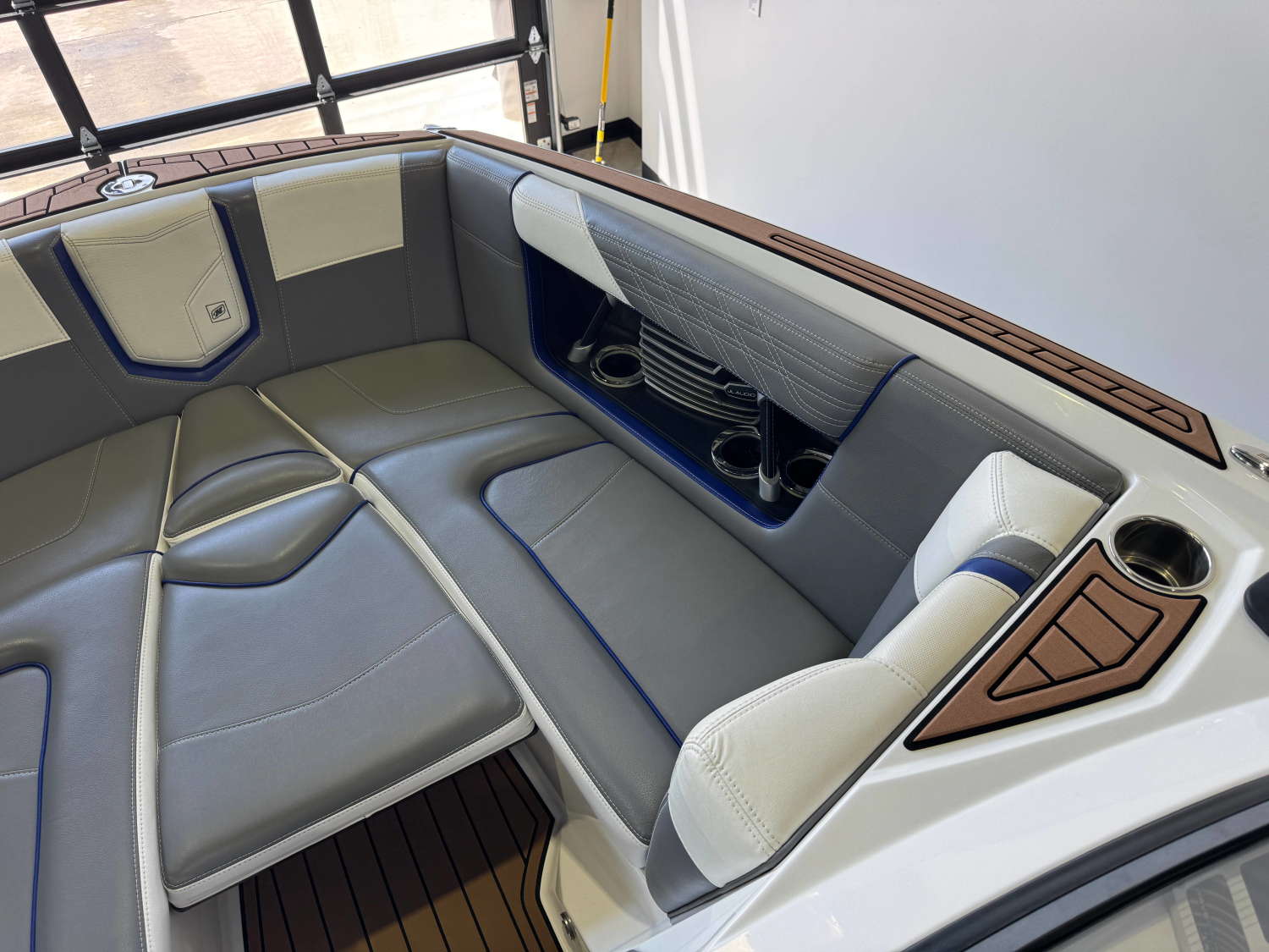 2016 Nautique Super Air Nautique G23