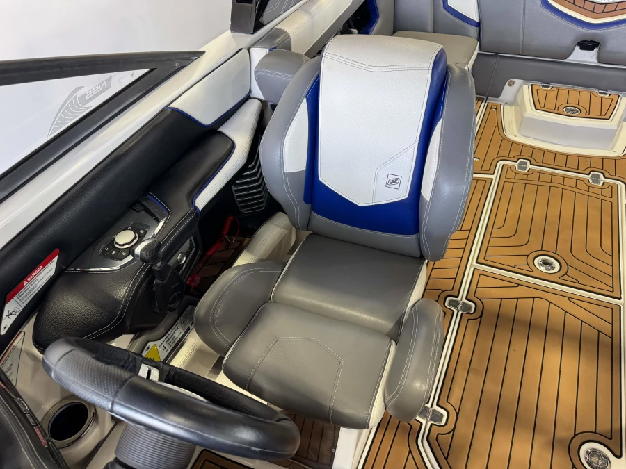 2016-nautique-g23-141188-image19