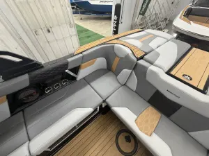 2023-mastercraft-csx-141191-image14