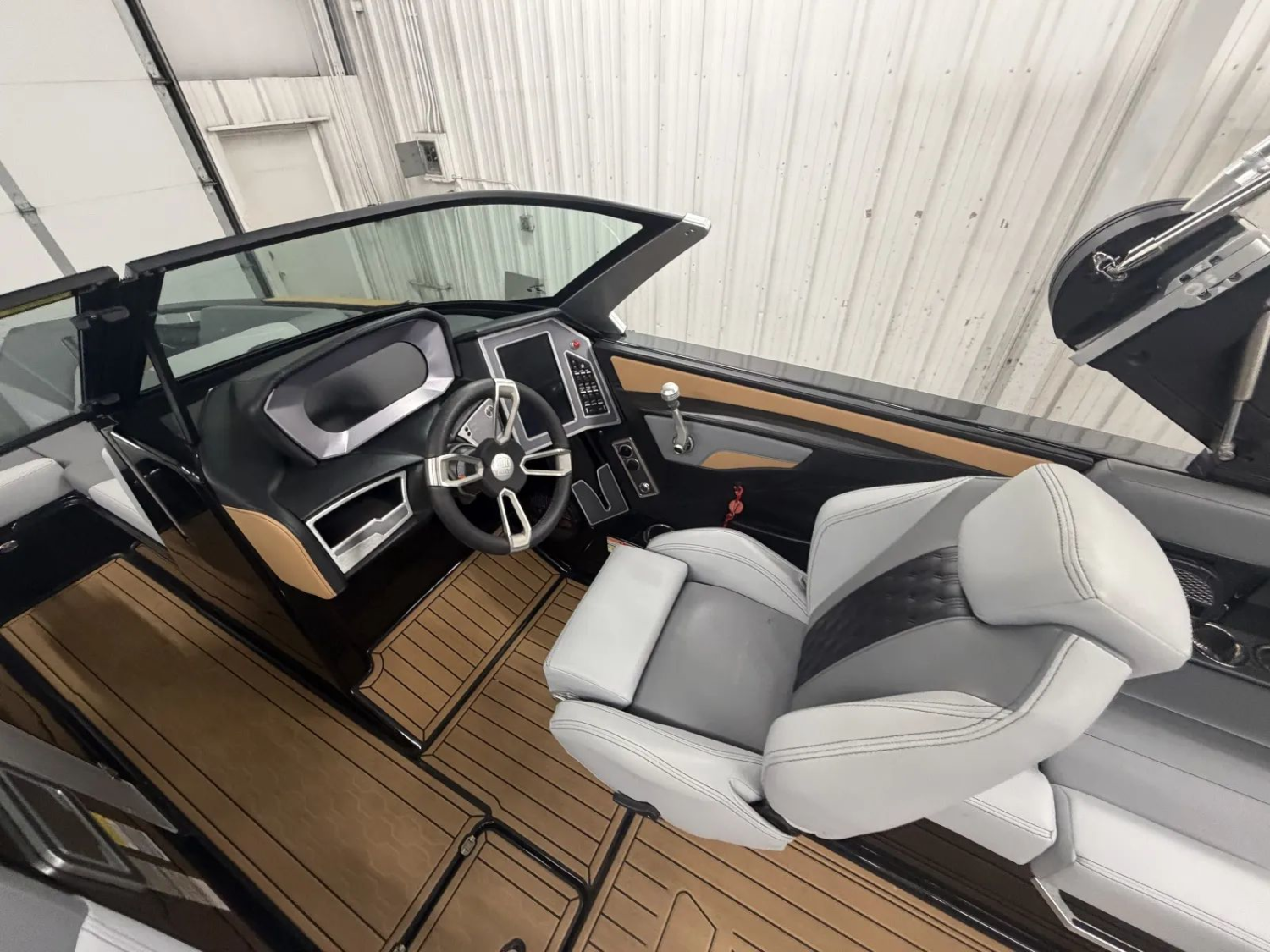 2023 MASTERCRAFT XT22