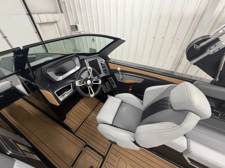 2023-mastercraft-csx-141191-image18