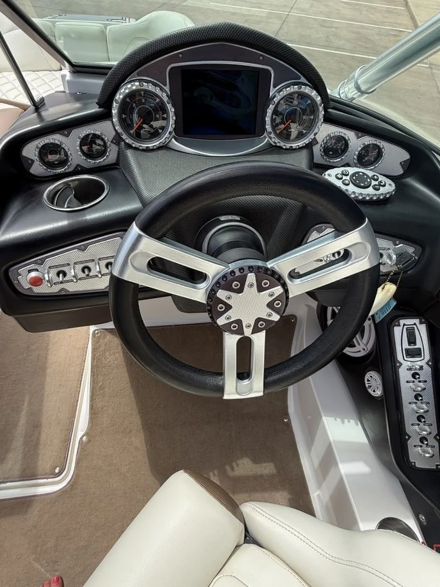 2010-mastercraft-x35-141194-image14
