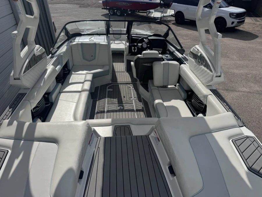 2019-nautique-g23-141196-image5