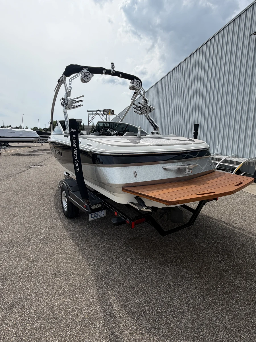 2010-mastercraft-x2-141198-image2