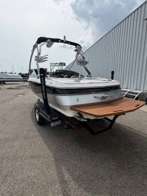 2010-mastercraft-x2-141198-image2