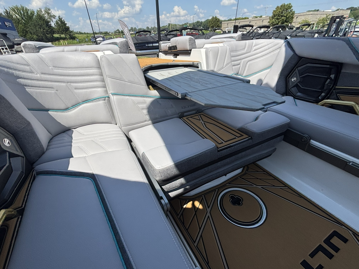 2027 Tige Ultre 23ZX